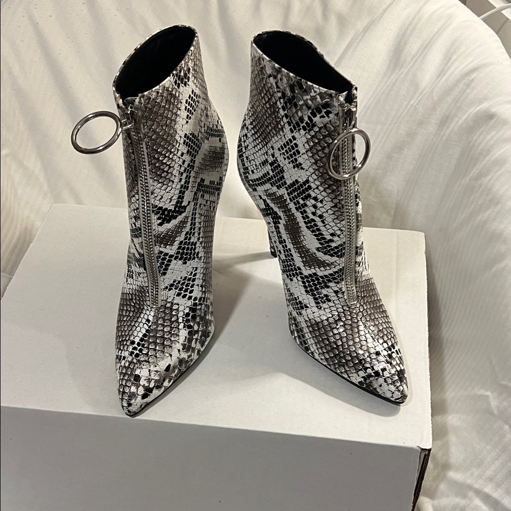 VENUS Black and White Snakeskin Ankle Boots